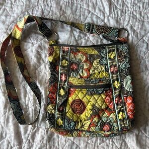 Vera a Bradley Crossbody Hobo purse